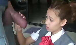 Asian schoolgirl opens close to there suck giving horseshit