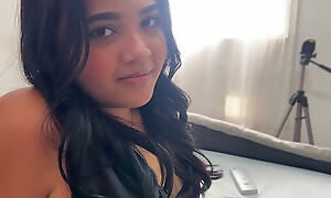 She broke up with her boyfriend and her stepbrother gave her a moment of happiness