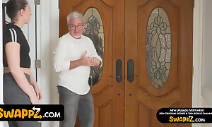 Heavy Heart of hearts Stepdaughters Sophia Burns & Crystal Chase Get Wild wide Stepfathers exposed to Truth or Dare